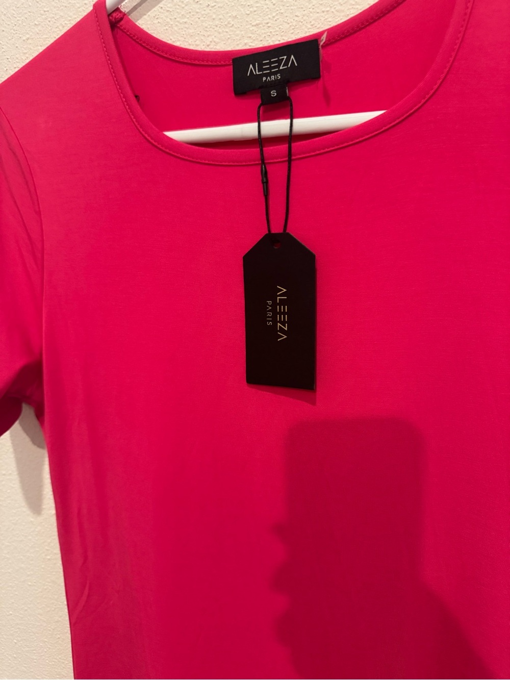 Aleeza Paris Hot Pink Soft Short Sleeve Maxi Dress Small NWT - Picture 3 of 4